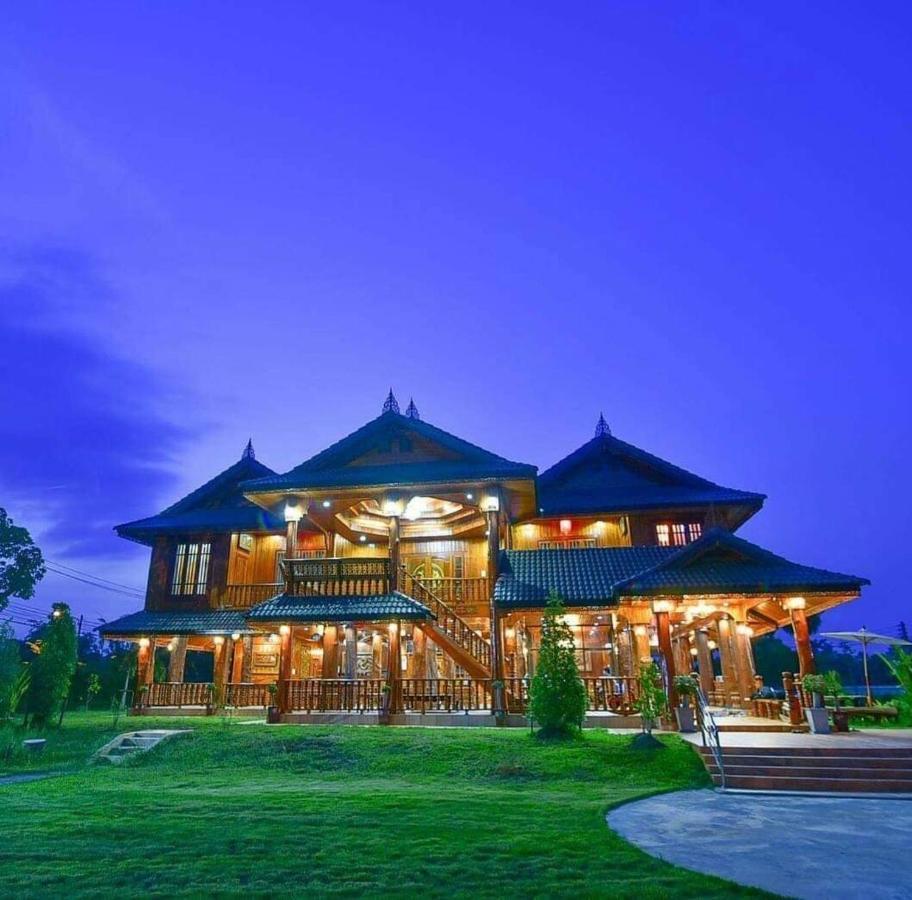 Baan Maneekan Sukhothai Exterior photo